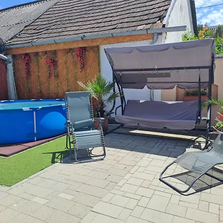 Tuende Lak Appartement